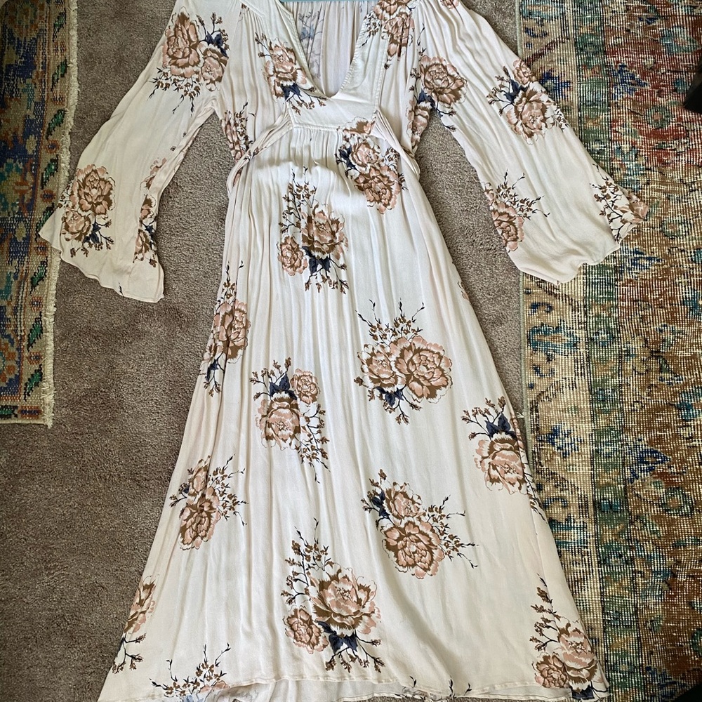 White Long Sleeve Sundress with Plunge Neckline for Wedding Guest